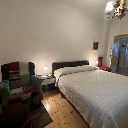 Urban Split- Free Parking