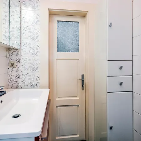 Urban Split- Free Parking Apartamento *