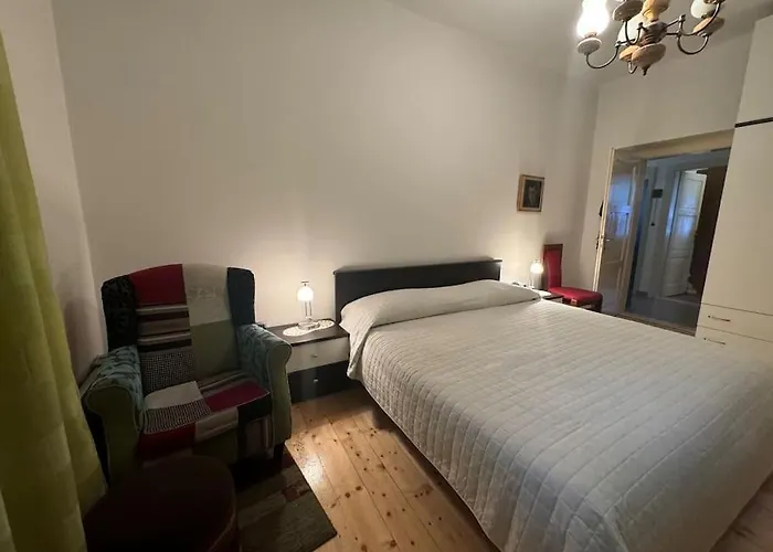 Urban Split- Free Parking